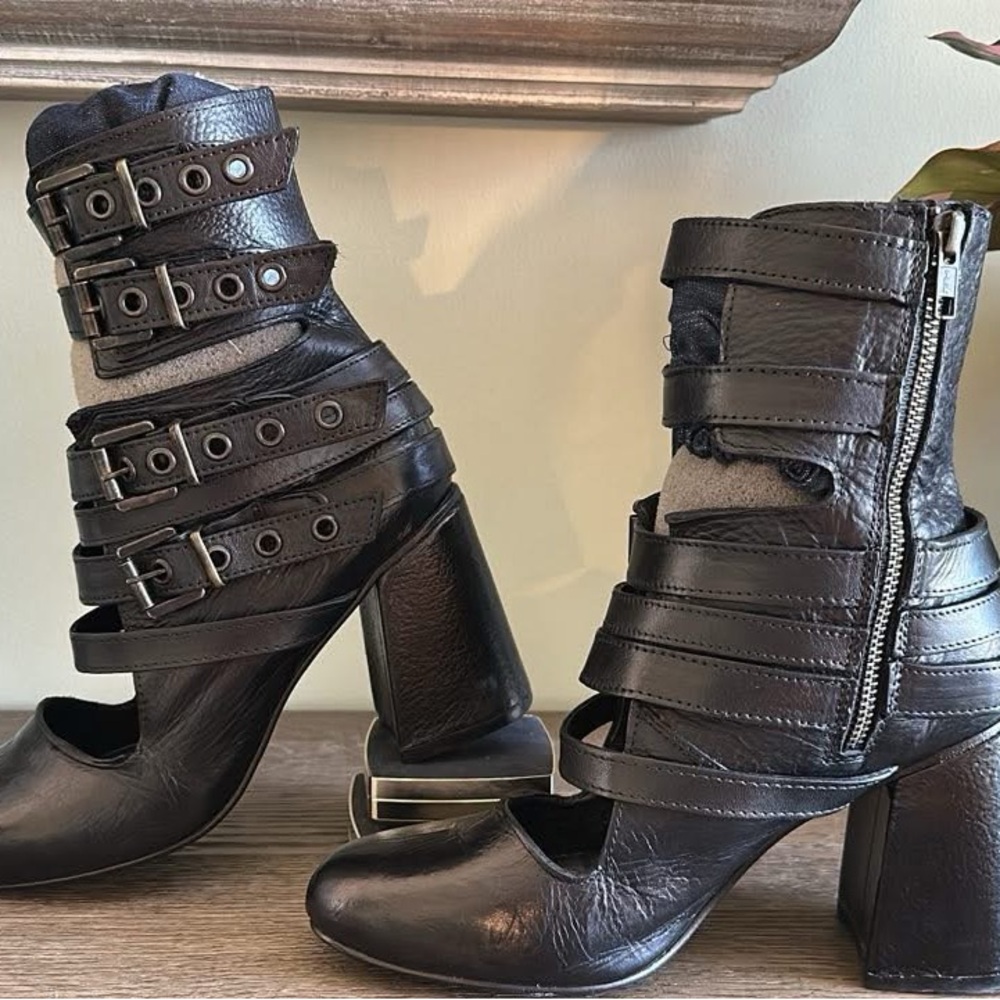 OG Freebird Tali in Pristine Condition